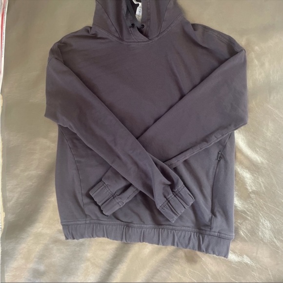 Lululemon Twisted & Tucked Pullover - Picture 6 of 9
